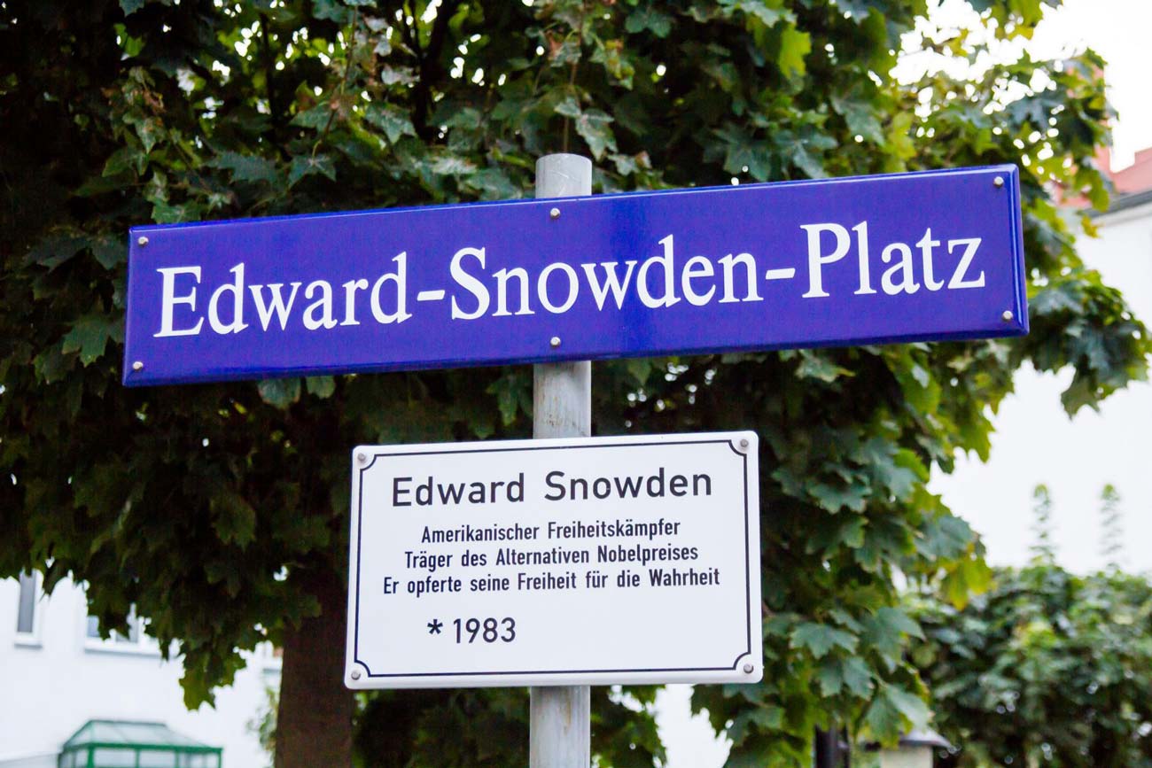 Einweihung des ersten Edward-Snowden-Platzes